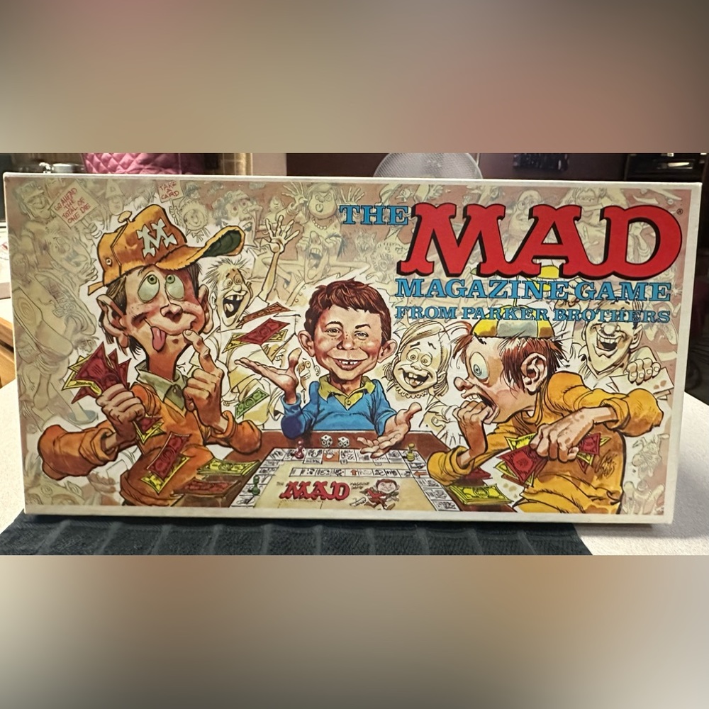 Vintage 1979 THE MAD MAGAZINE GAME from Parker Brothers Complete Board Game